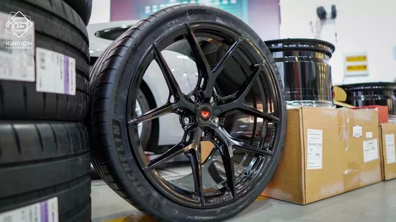 VOSSEN 2.jpg